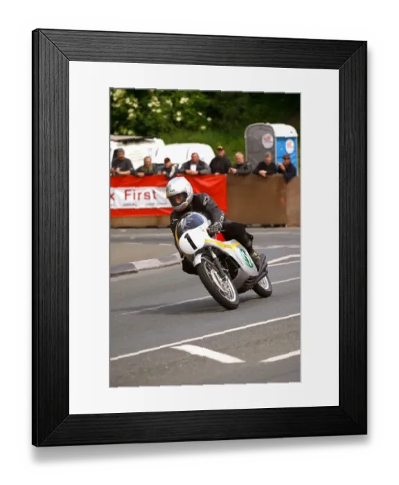 Framed Print : Jim Redman (Honda) 2004 Classic Parade Lap