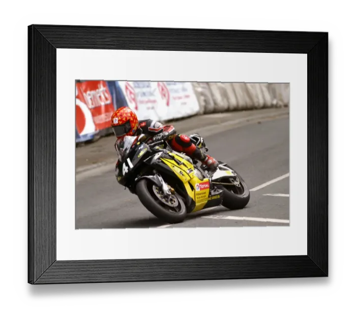 Framed Print : Tommy Clucas (Honda) 2004 Production 600 TT Framed Print : Tommy Clucas (Honda) 2004 Production 600 TT