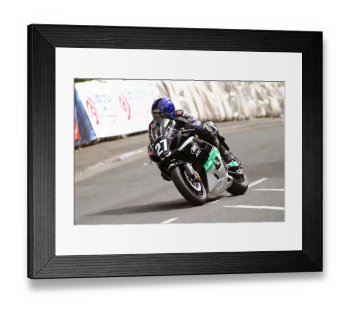 Framed Print : Chris Palmer (Suzuki) 2004 Production 600 TT