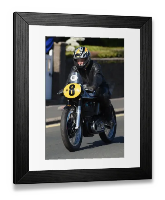 Framed Print : Frank Kateley (Norton) 2016 Classic TT Lap Framed Print : Frank Kateley (Norton) 2016 Classic TT Lap