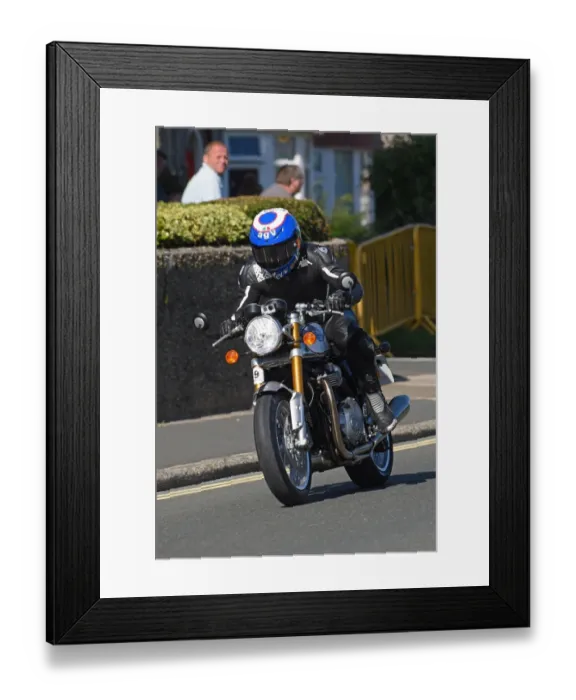 Framed Print : Steve Parrish (Triumph) 2016 Classic TT Lap Framed Print : Steve Parrish (Triumph) 2016 Classic TT Lap