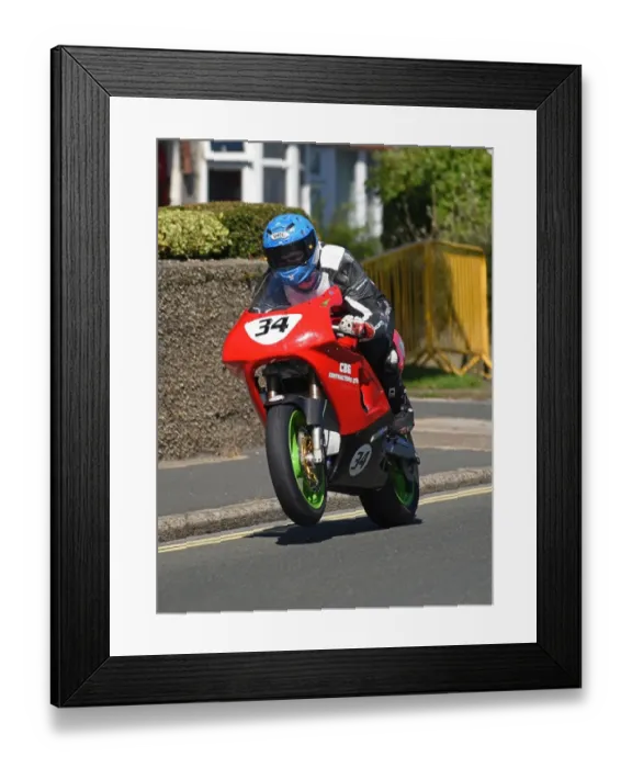Framed Print : Ryan Kneen (Kawasaki) 2016 Superbike Classic TT Framed Print : Ryan Kneen (Kawasaki) 2016 Superbike Classic TT