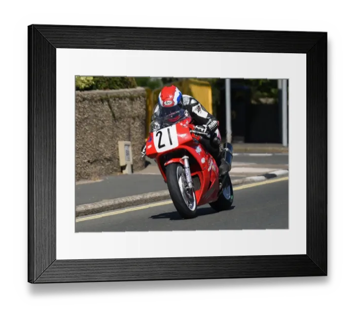Framed Print : Dave Madsen-Mygdal (Honda) 2016 Superbike Classic TT Framed Print : Dave Madsen-Mygdal (Honda) 2016 Superbike Classic TT