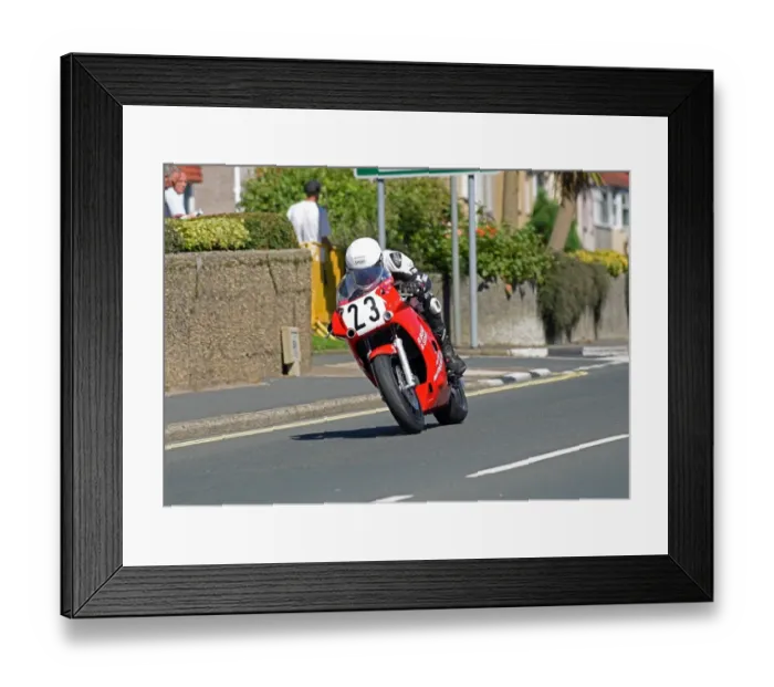 Framed Print : Olie Linsdell (Yamaha) 2016 Superbike Classic TT Framed Print : Olie Linsdell (Yamaha) 2016 Superbike Classic TT