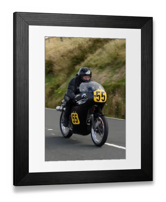 Framed Print : Edward Poole (Norton) 2016 Senior Classic TT