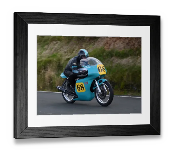 Framed Print : Geoff Bates (Honda) 2016 Senior Classic TT Framed Print : Geoff Bates (Honda) 2016 Senior Classic TT