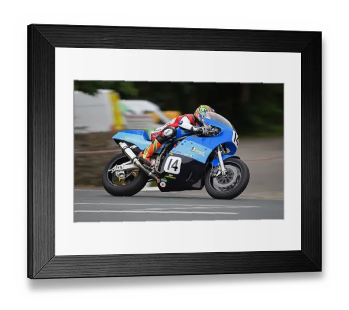 Framed Print : Dan Cooper (Suzuki) 2016 Superbike Classic TT Framed Print : Dan Cooper (Suzuki) 2016 Superbike Classic TT
