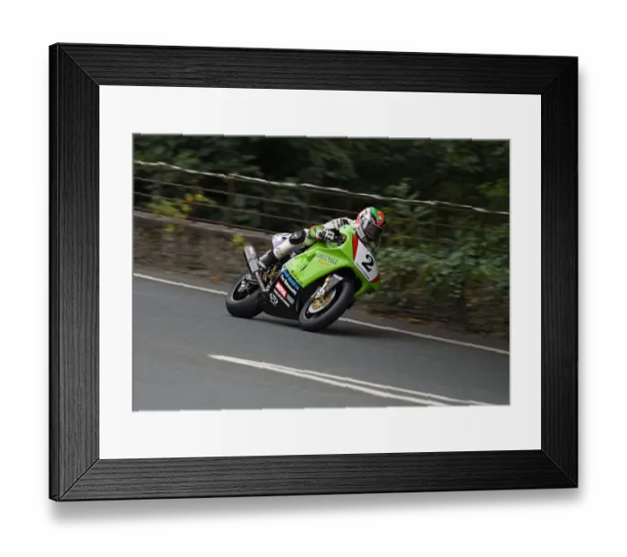 Framed Print : James Hillier (Kawasaki) 2016 Superbike Classic TT Framed Print : James Hillier (Kawasaki) 2016 Superbike Classic TT