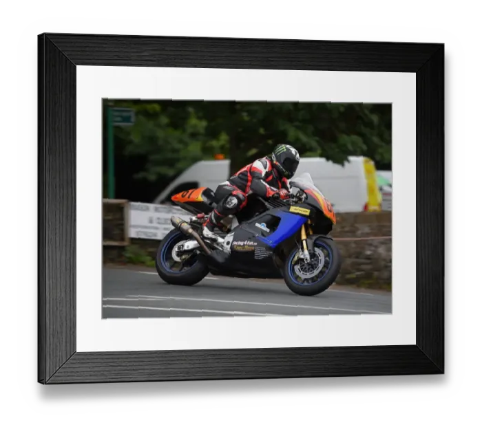 Framed Print : Eric Kjuus (Aprilia) 2016 Senior Manx Grand Prix Framed Print : Eric Kjuus (Aprilia) 2016 Senior Manx Grand Prix