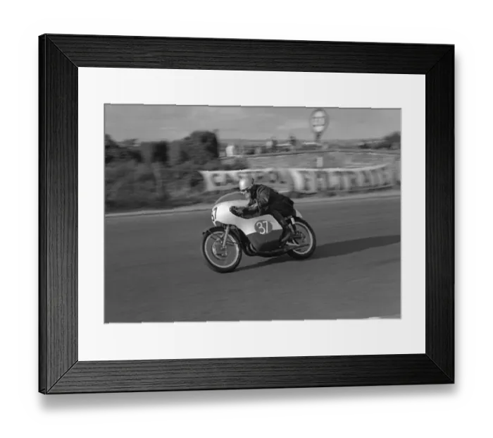 Framed Print : Brian Warburton (Yamaha) 1965 Southern 100 Framed Print : Brian Warburton (Yamaha) 1965 Southern 100