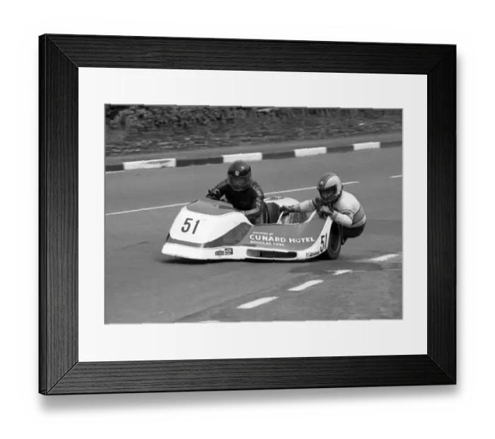Framed Print : Brian Rostron & Chris Cain (Yamaha) 1985 Sidecar TT Framed Print : Brian Rostron & Chris Cain (Yamaha) 1985 Sidecar TT