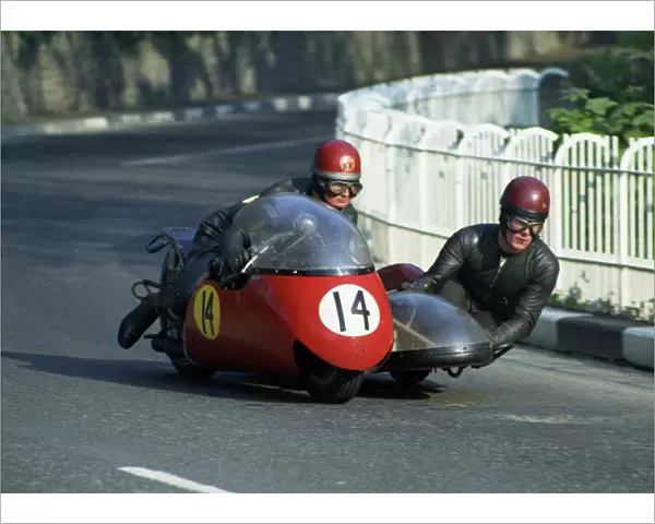 Ken Graham & G J Sewell (Triumph) 1969 750 Sidecar TT