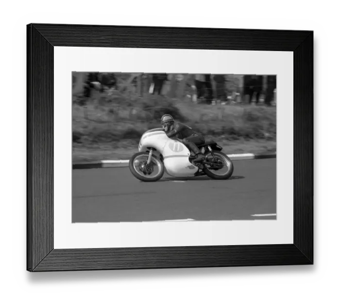 Framed Print : Neil Pendreigh (Norton) 1963 Junior Manx Grand Prix Framed Print : Neil Pendreigh (Norton) 1963 Junior Manx Grand Prix