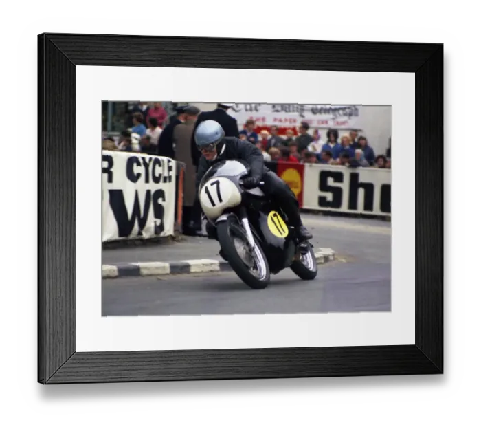 Framed Print : Dave Pearce (Petty Norton) 1968 Senior Manx Grand Prix Framed Print : Dave Pearce (Petty Norton) 1968 Senior Manx Grand Prix