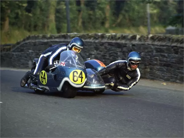 John Dailey & Arthur Dailey (Norton) 1971 750 Sidecar TT