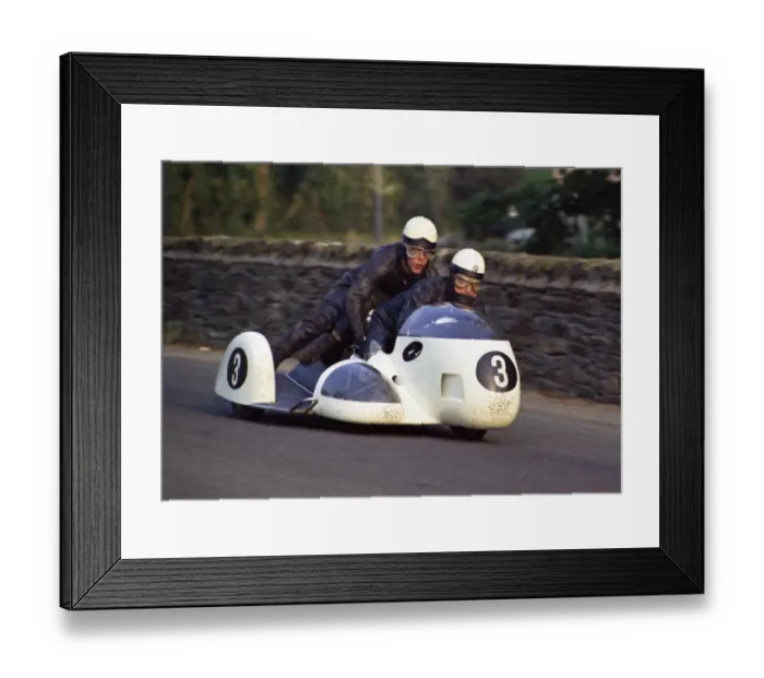 Framed Print : Siegfried Scahuzau & Wolfgang Kalauch (BMW) 1971 500 Sidecar TT Framed Print : Siegfried Scahuzau & Wolfgang Kalauch (BMW) 1971 500 Sidecar TT