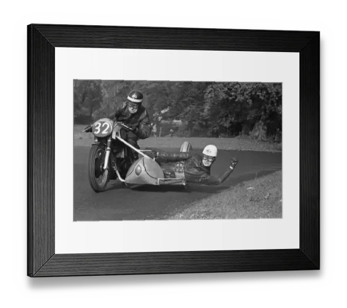 Framed Print : Tpmmy Bounds (Norton) 1953 Oulton Park Framed Print : Tpmmy Bounds (Norton) 1953 Oulton Park