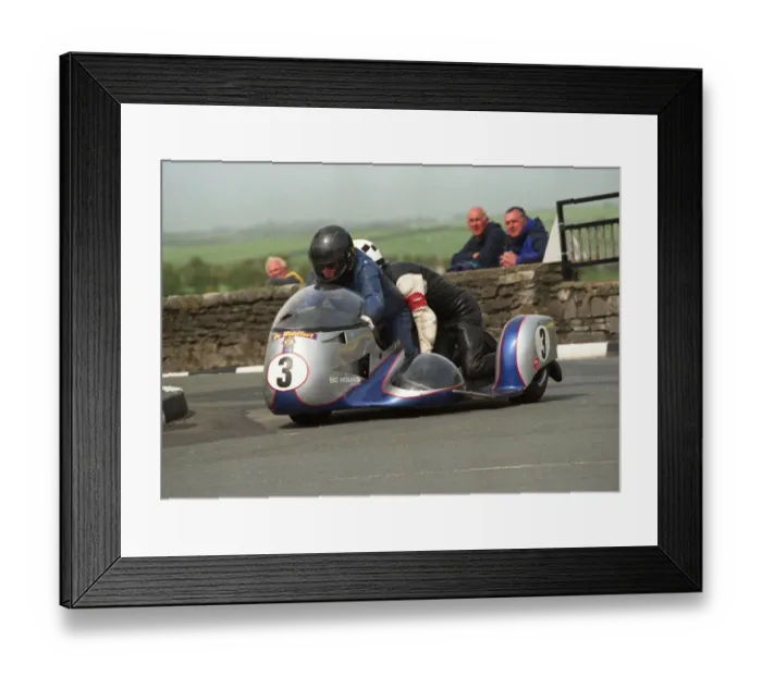 Framed Print : Stuart Digby & Alan Bedford (SDD Imp) 2002 Pre TT Classic Framed Print : Stuart Digby & Alan Bedford (SDD Imp) 2002 Pre TT Classic