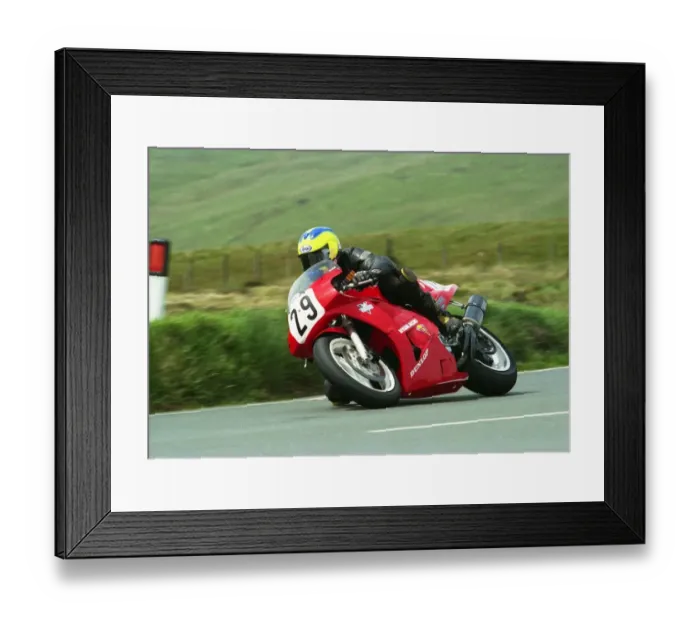 Framed Print : Dave Madsen-Mygdal (Honda) 2002 Formula One TT Framed Print : Dave Madsen-Mygdal (Honda) 2002 Formula One TT