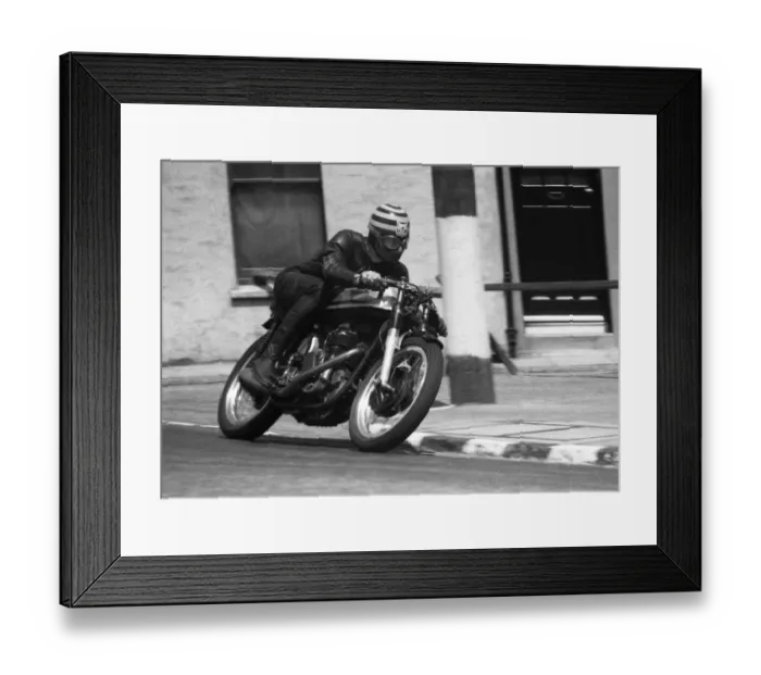 Framed Print : Albert Moule (Norton) 1960 Junior TT Framed Print : Albert Moule (Norton) 1960 Junior TT