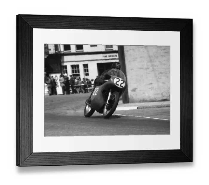 Framed Print : Tony Godfrey (Norton) 1960 Junior TT Framed Print : Tony Godfrey (Norton) 1960 Junior TT