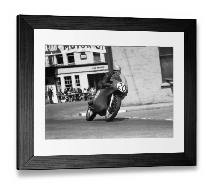 Framed Print : Jim Redman (Norton) 1960 Junior TT Framed Print : Jim Redman (Norton) 1960 Junior TT