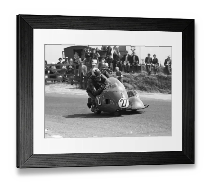 Framed Print : Charlie Freeman & Keith Scott (Norton) 1967 Sidecar TT Framed Print : Charlie Freeman & Keith Scott (Norton) 1967 Sidecar TT