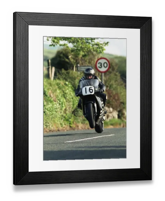 Framed Print : Robert Dunlop (Norton) 1990 Formula One TT Framed Print : Robert Dunlop (Norton) 1990 Formula One TT