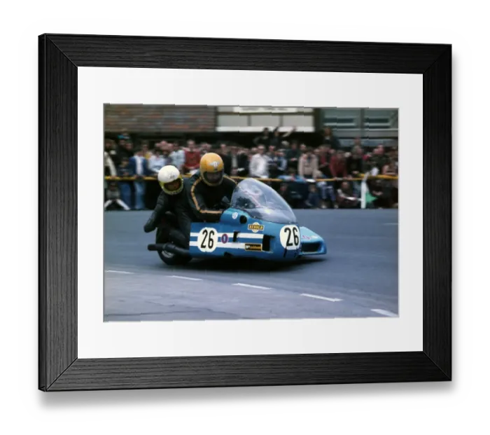 Framed Print : Derek Plummer & Roger Tomlinson (Kawasaki) 1979 Sidecar TT Framed Print : Derek Plummer & Roger Tomlinson (Kawasaki) 1979 Sidecar TT