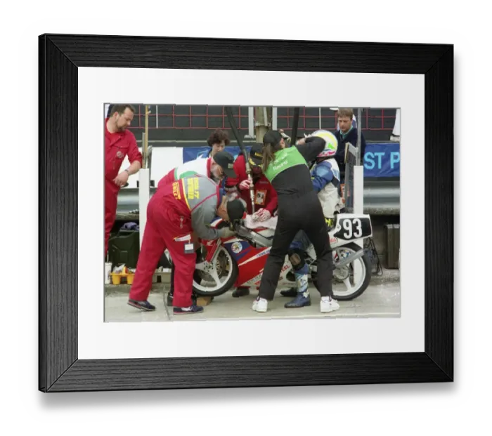 Framed Print : Jim Hodson (Honda) 1995 Ultra Lightweight TT Framed Print : Jim Hodson (Honda) 1995 Ultra Lightweight TT