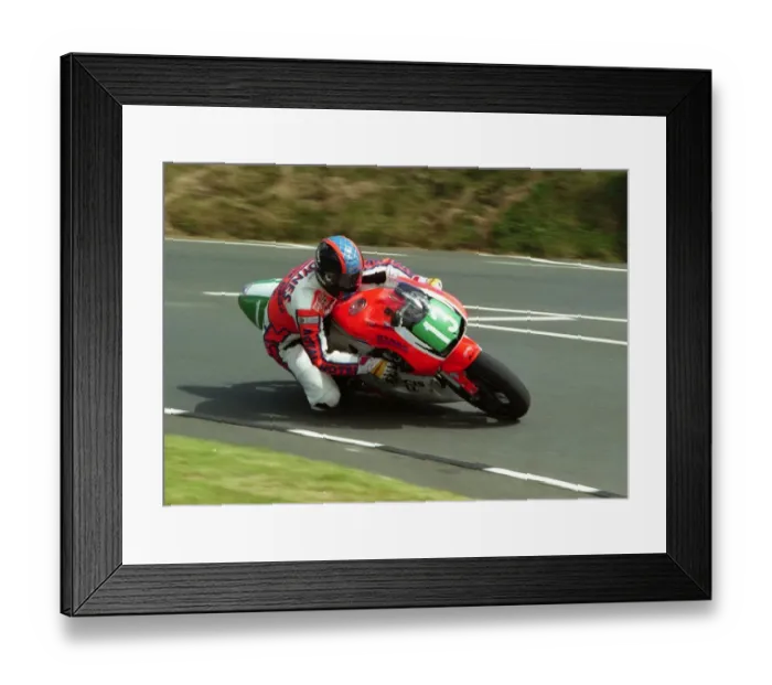 Framed Print : Gary Dynes (Honda) 1999 Lightweight TT Framed Print : Gary Dynes (Honda) 1999 Lightweight TT