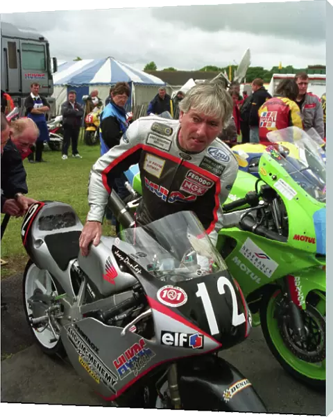 Joey Dunlop (Honda) 1999 Ultra Lightweight TT