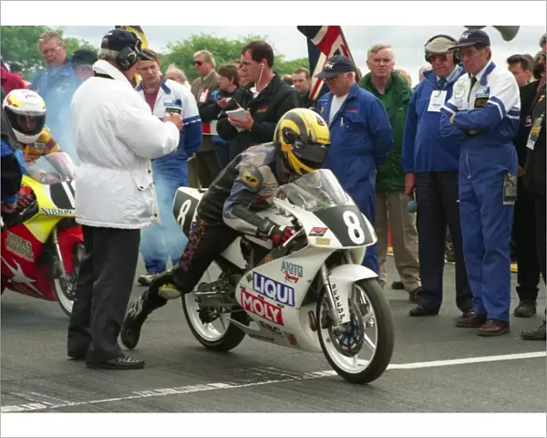Garry Bennett (Honda) 1999 Ultra Lightweight TT