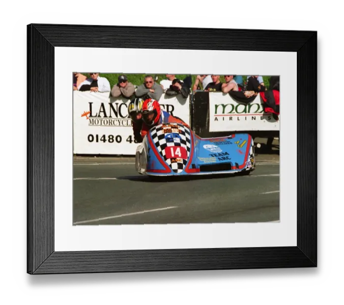 Framed Print : Allan Schofield & Ian Simons (Baker) 1999 Sidecar TT Framed Print : Allan Schofield & Ian Simons (Baker) 1999 Sidecar TT
