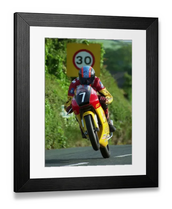 Framed Print : Gary Dynes (Honda) 2000 Ultra Lightweight TT Framed Print : Gary Dynes (Honda) 2000 Ultra Lightweight TT