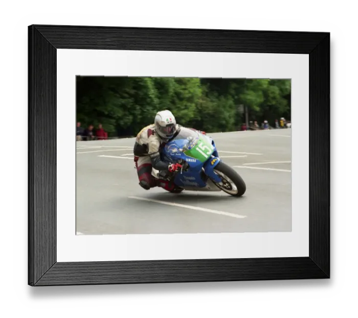 Framed Print : Bruce Anstey (DTR Yamaha) 2000 Lightweight TT
