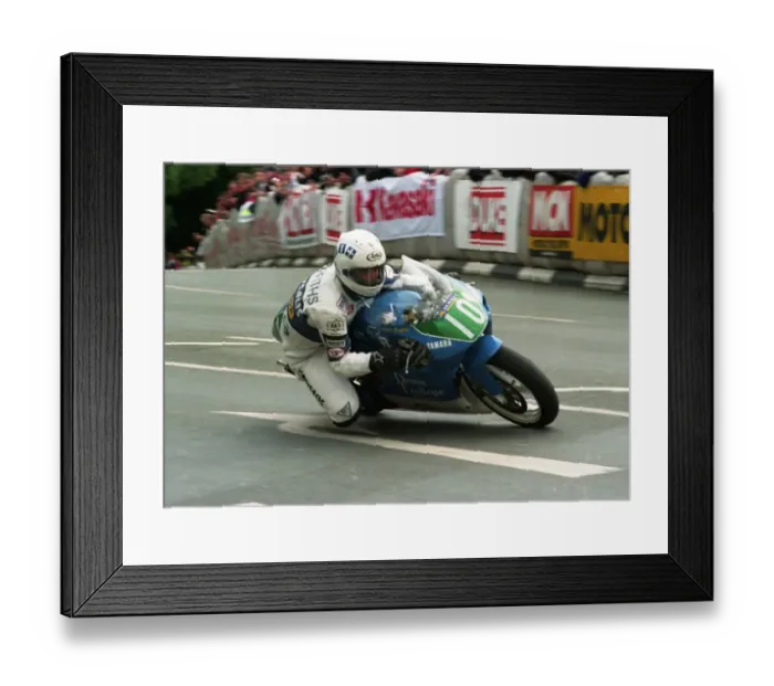 Framed Print : Jason Griffiths (Yamaha) 2000 Lightweight TT Framed Print : Jason Griffiths (Yamaha) 2000 Lightweight TT