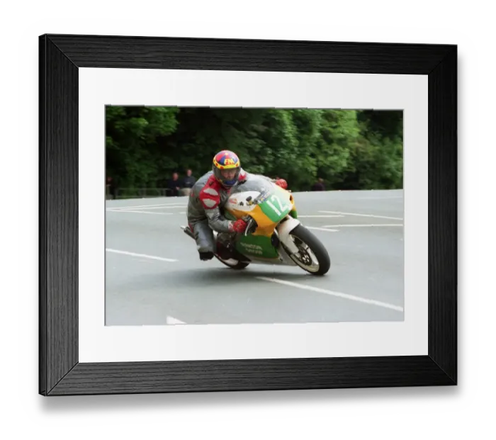 Framed Print : Simon Smith (Honda) 2000 Lightweight TT Framed Print : Simon Smith (Honda) 2000 Lightweight TT
