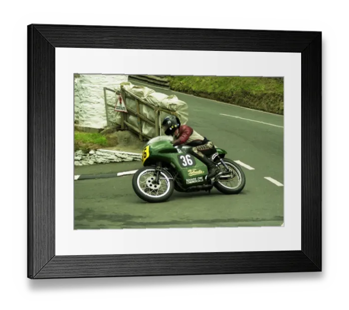 Framed Print : Tim Johnson (Velocette) 2000 Senior Classic Manx Grand Prix