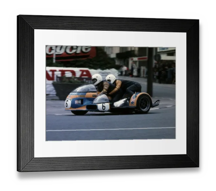 Framed Print : Graham Milton & John Brushwood (British Magnum) 1979 Sidecar TT Framed Print : Graham Milton & John Brushwood (British Magnum) 1979 Sidecar TT