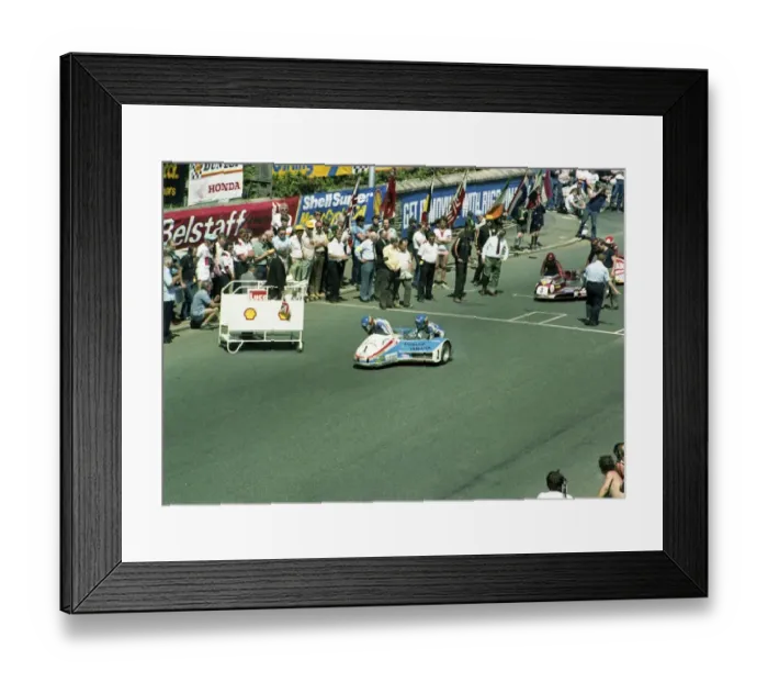 Framed Print : Jock Taylor & Benga Johansson (Yamaha) 1982 Sidecar TT Framed Print : Jock Taylor & Benga Johansson (Yamaha) 1982 Sidecar TT
