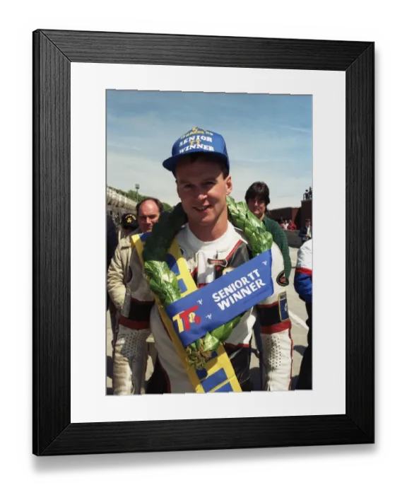 Framed Print : Steve Hislop 1989 Senior TT Framed Print : Steve Hislop 1989 Senior TT