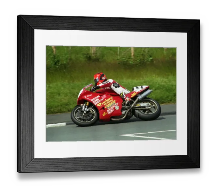Framed Print : Simon Beck (Peachurst Ducati) 1995 Senior TT Framed Print : Simon Beck (Peachurst Ducati) 1995 Senior TT