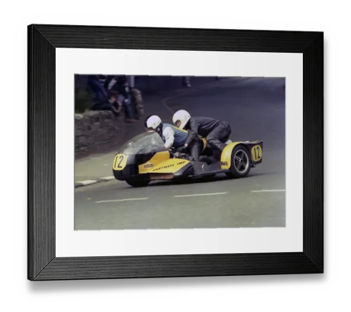 Framed Print : Dave Lawrence & Gary Townley (Limpet) 1976 1000cc Sidecar TT Framed Print : Dave Lawrence & Gary Townley (Limpet) 1976 1000cc Sidecar TT