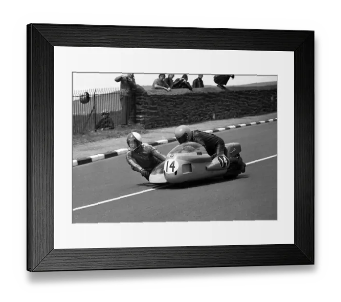 Framed Print : Helmut Schilling & Francis Knights (BMW) 1975 500cc Sidecar TT Framed Print : Helmut Schilling & Francis Knights (BMW) 1975 500cc Sidecar TT