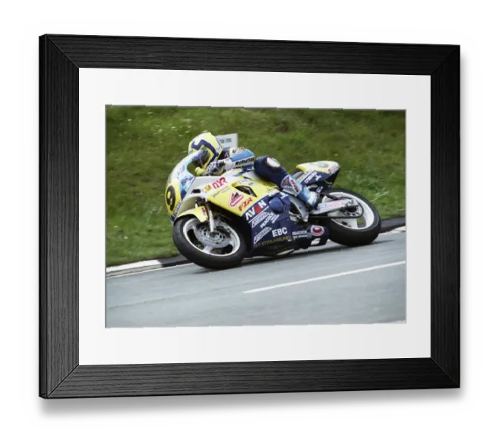 Framed Print : Ian Simpson (Duckhams Yamaha) 1994 Supersport 600 TT Framed Print : Ian Simpson (Duckhams Yamaha) 1994 Supersport 600 TT