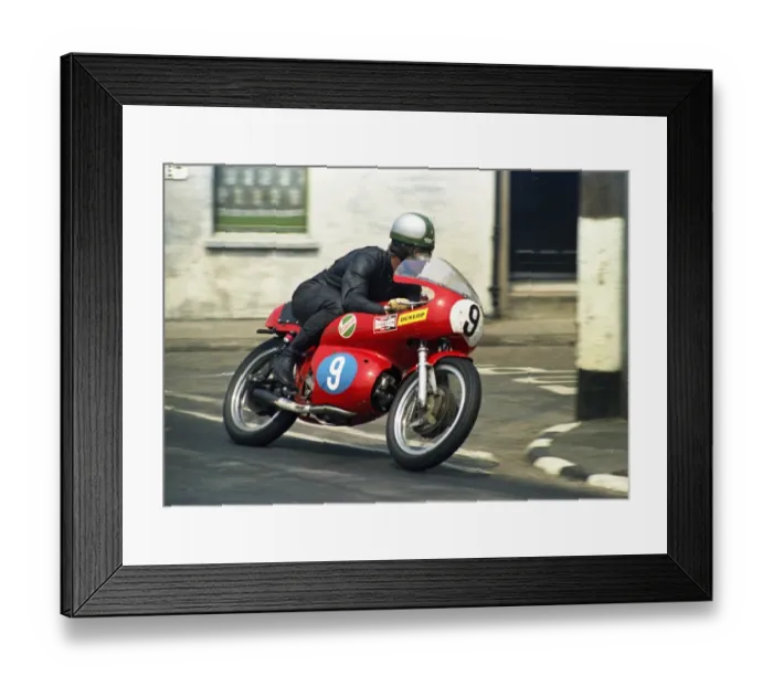 Framed Print : Alan Barnett (Aermacchi) 1970 Junior TT Framed Print : Alan Barnett (Aermacchi) 1970 Junior TT
