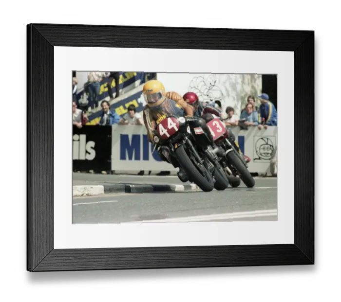 Framed Print : Dave Kerby (Kerby Kawasaki) 1983 Formula One TT Framed Print : Dave Kerby (Kerby Kawasaki) 1983 Formula One TT