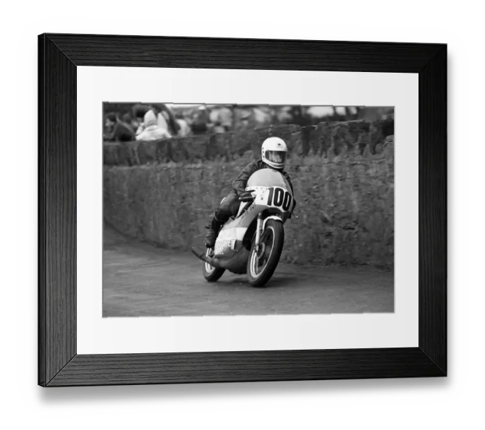 Framed Print : Herbie Kelly (Yamaha) 1981 Southern 100 Framed Print : Herbie Kelly (Yamaha) 1981 Southern 100