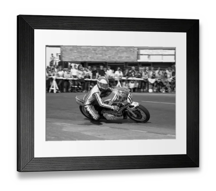 Framed Print : George Adams (Yamaha) 1981 Junior Manx Grand Prix Framed Print : George Adams (Yamaha) 1981 Junior Manx Grand Prix